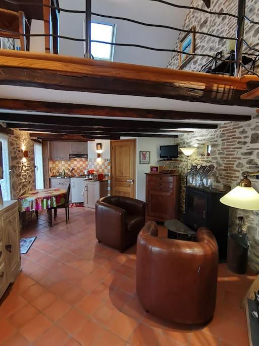 La Petite Porcherie Ladignac-le-Long Экстерьер фото