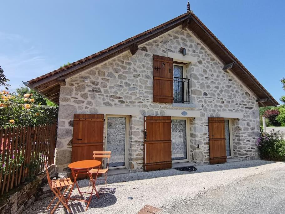 La Petite Porcherie Ladignac-le-Long Экстерьер фото