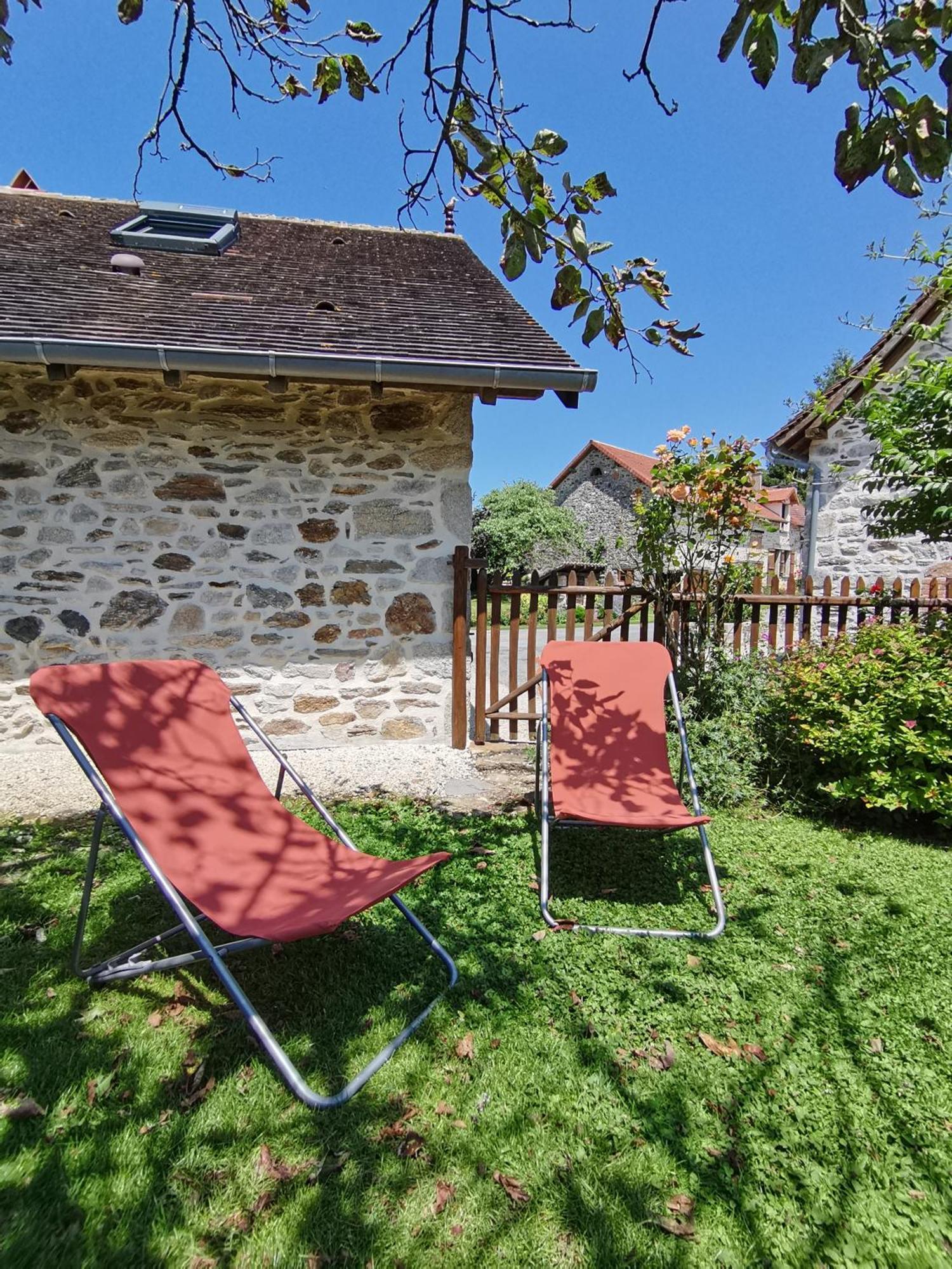 La Petite Porcherie Ladignac-le-Long Экстерьер фото
